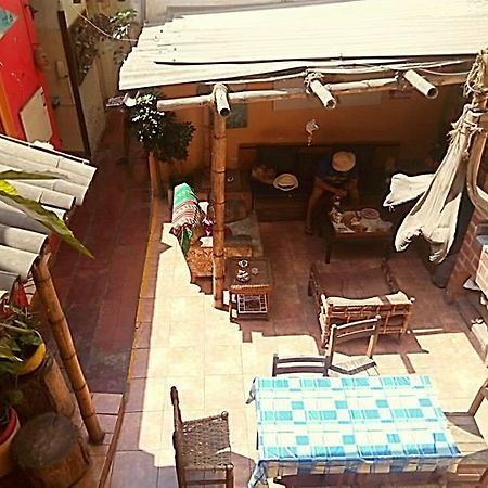 Blue House Backpackers Hostel Lima Exterior photo