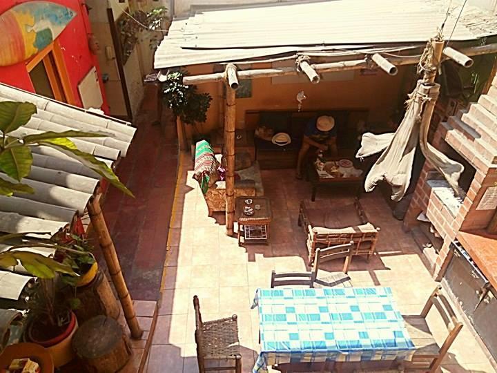 Blue House Backpackers Hostel Lima Exterior photo